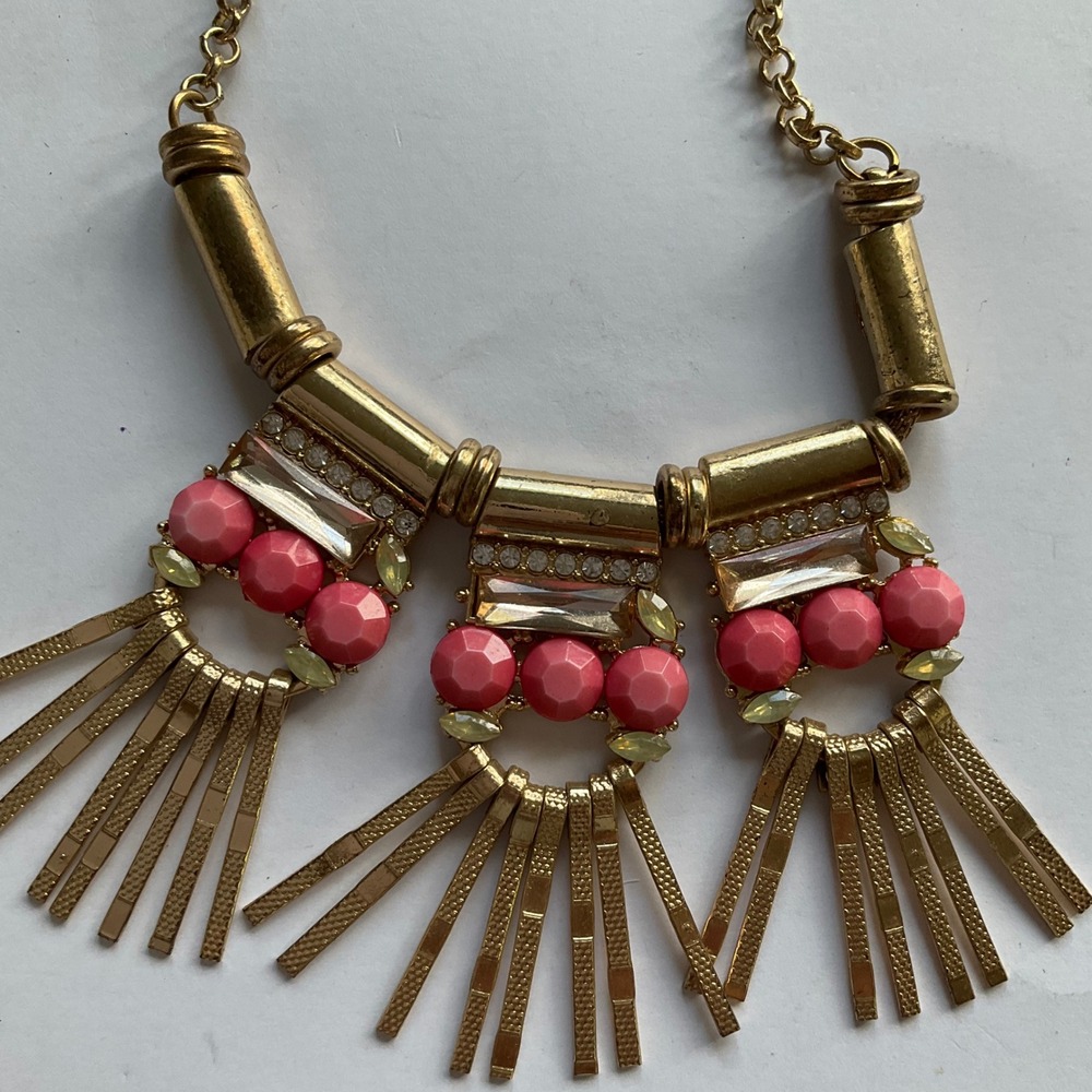 VTGStyle Gold Tone Coral Bead Rhinestone Geometric Fringe Statement Bib Necklace - Picture 9 of 10
